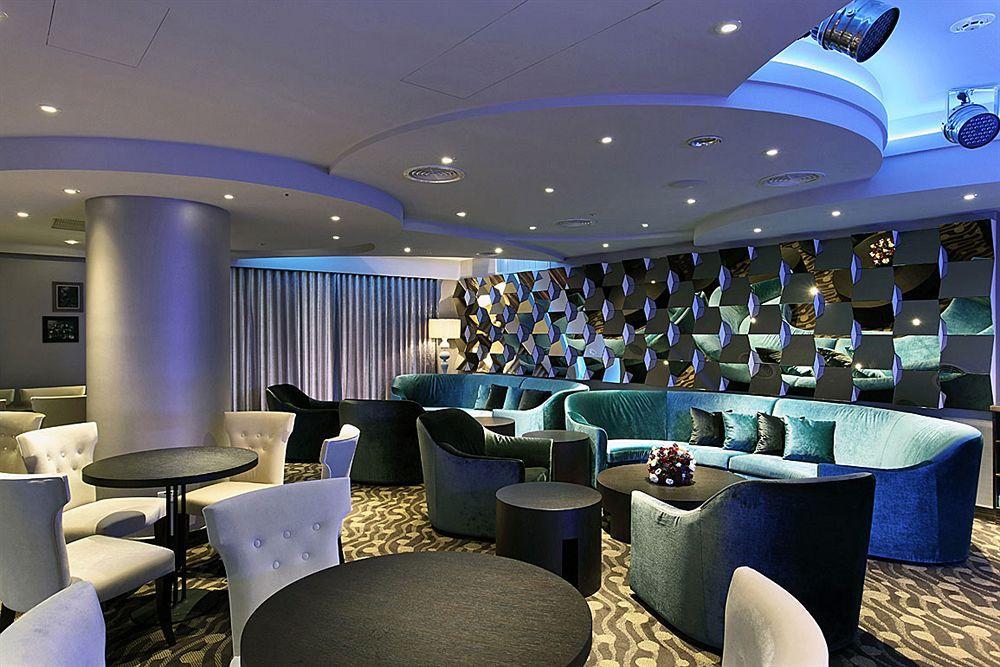 Grand City Hotel Фенгюен Екстериор снимка