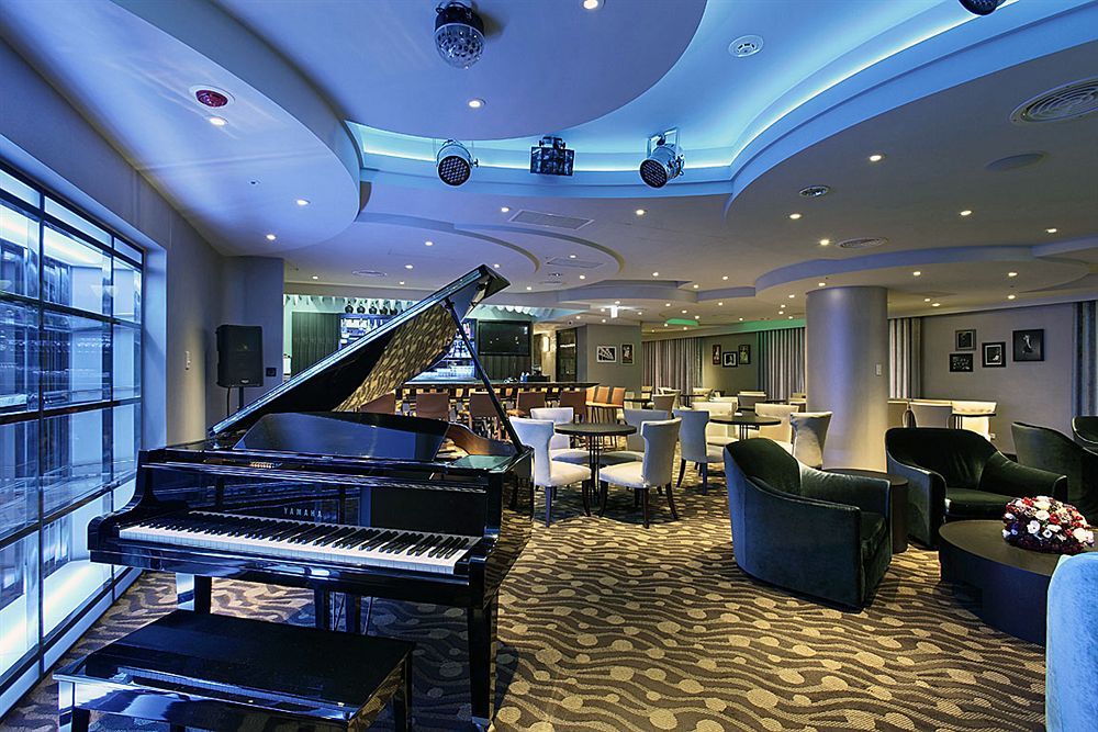 Grand City Hotel Фенгюен Екстериор снимка
