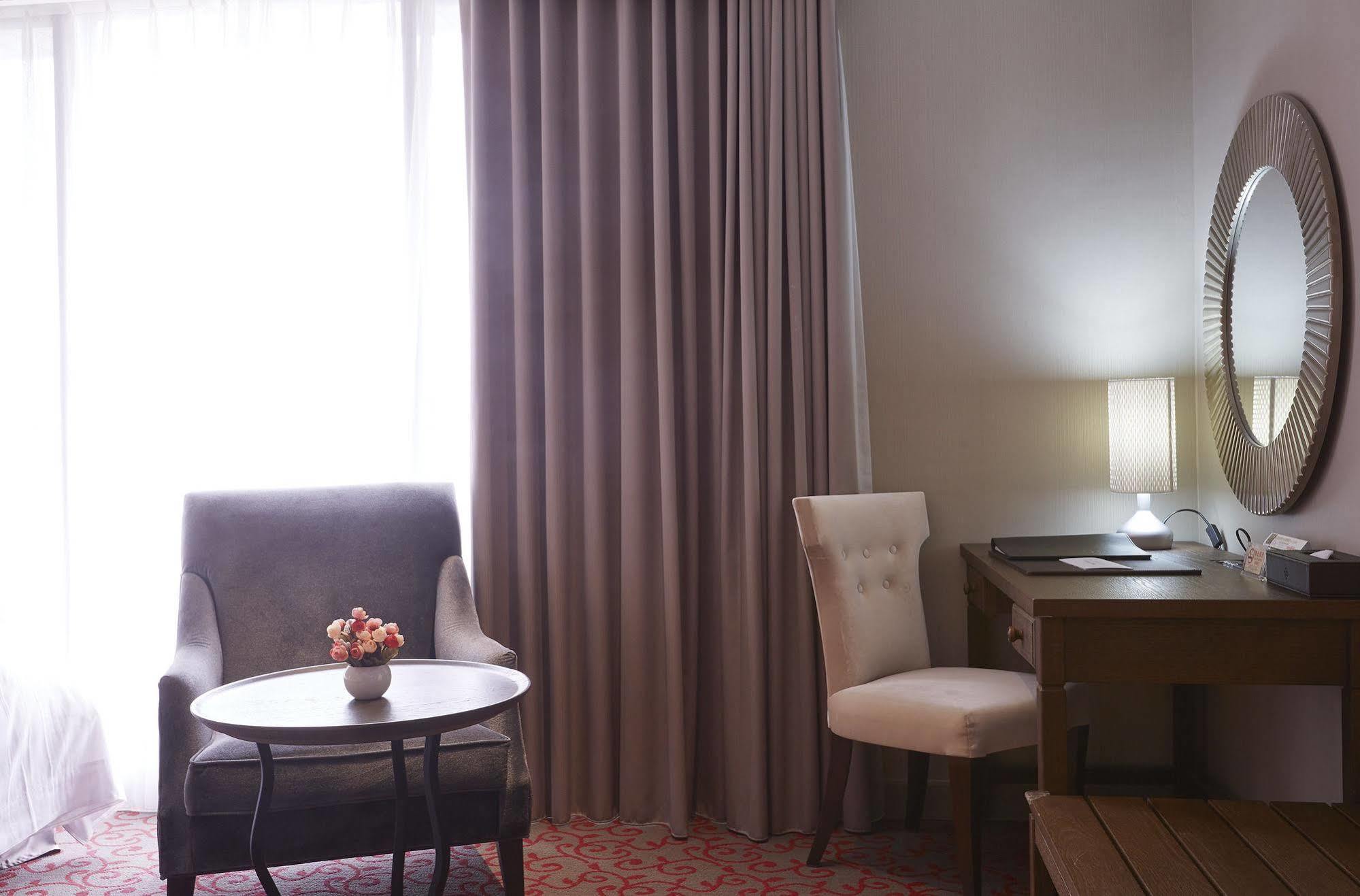 Grand City Hotel Фенгюен Екстериор снимка