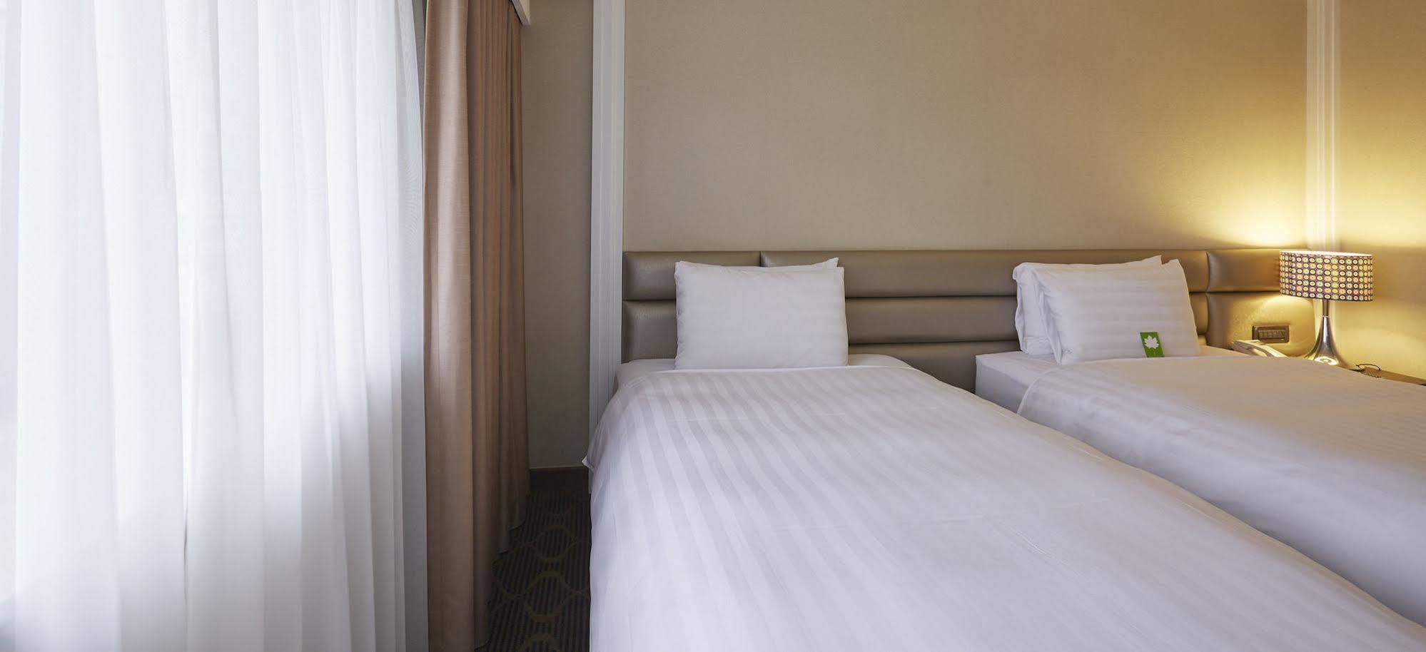 Grand City Hotel Фенгюен Екстериор снимка