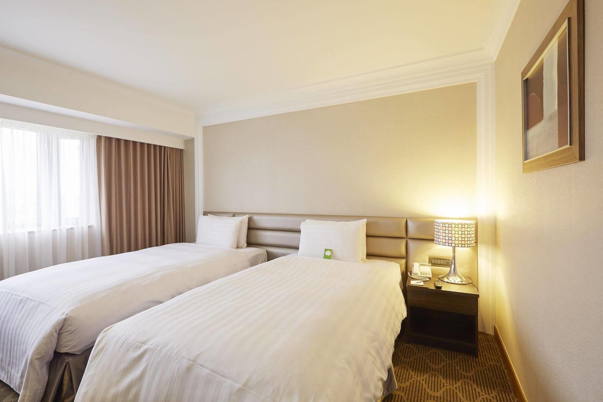 Grand City Hotel Фенгюен Екстериор снимка